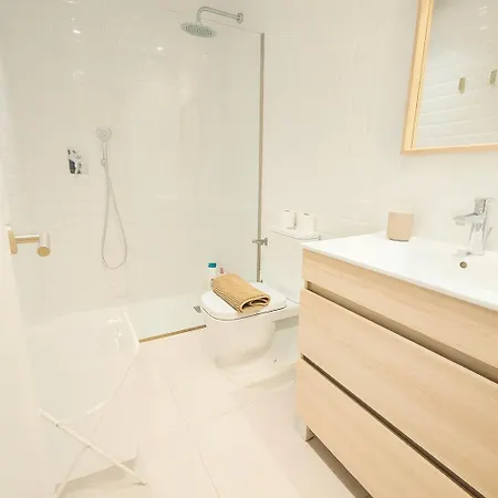 Center Whit Terrace Valencia